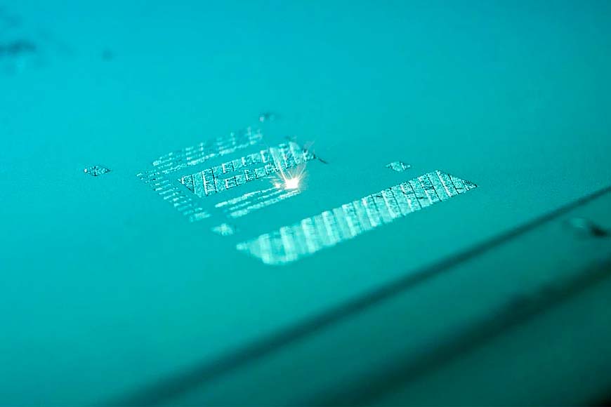 EOS nombra a Axiomatek como nuevo socio de distribución para satisfacer la creciente demanda de impresión 3D industrial en todo México 