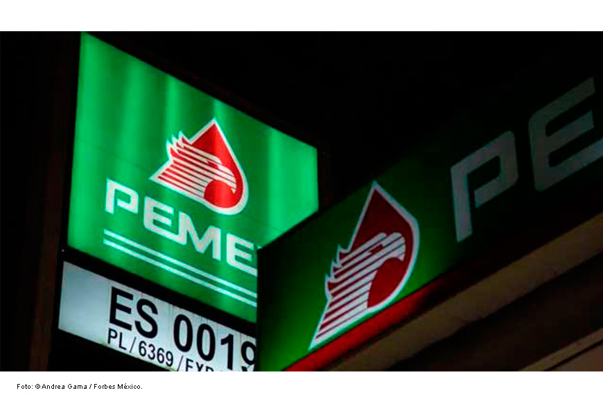 Reportan que Pemex perfila despedir a más de 3,000 empleados de confianza