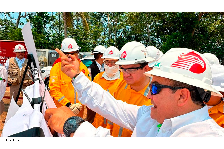 Director de Pemex supervisa proyecto estratégico de gas en Campo Bakté