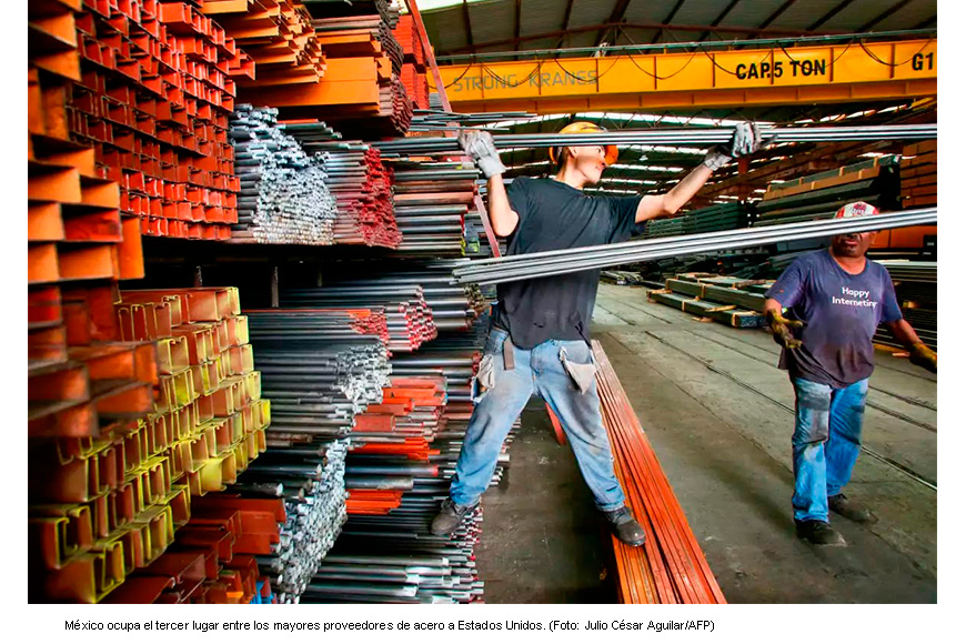 Importaciones de acero en EU caen 21% por aranceles; industria los defiende