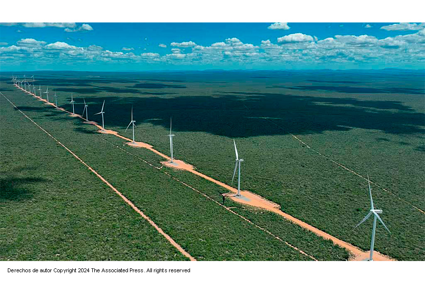 La energía solar y eólica superan al carbón como principal fuente de electricidad mundial, según un informe